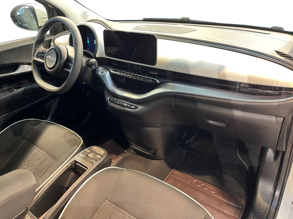 Auto Abo Foto Nummer 3 von 20