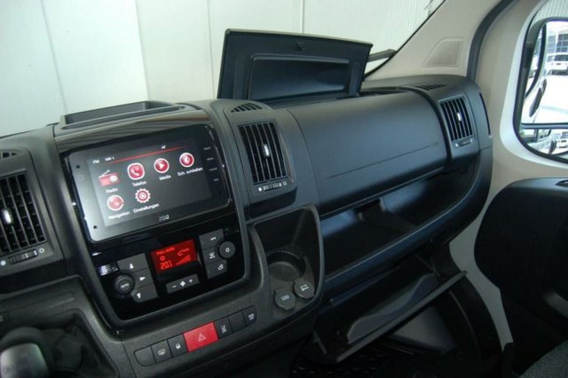 Auto Abo Foto Nummer 7 von 14