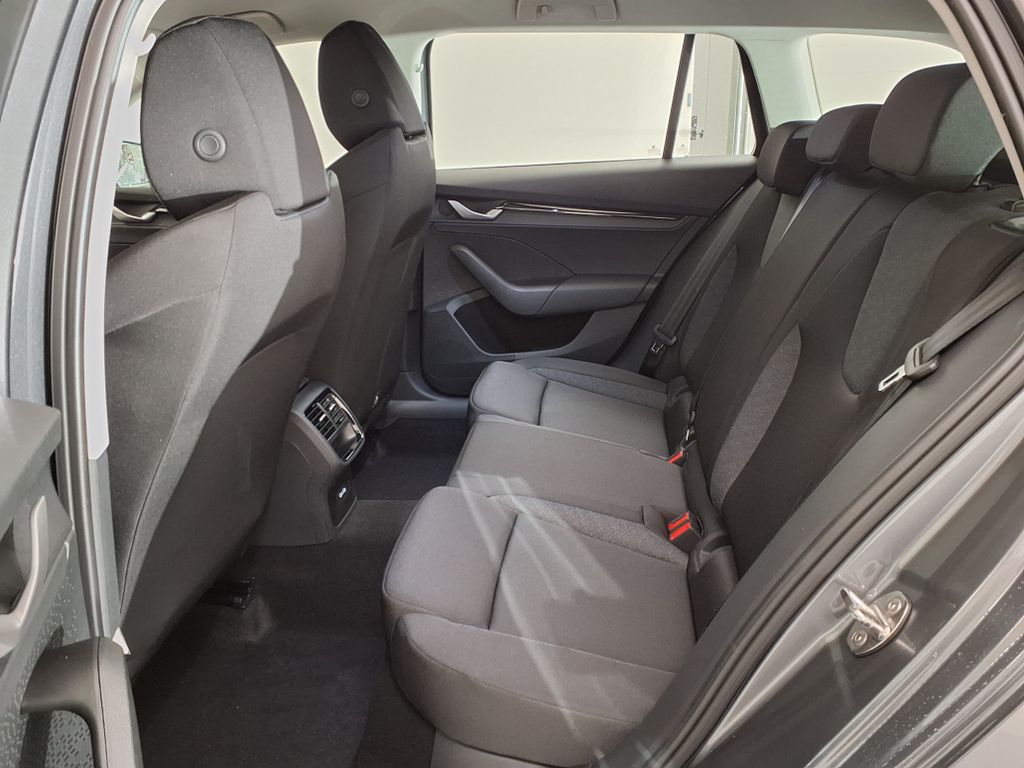 Auto Abo Foto Nummer 10 von 12