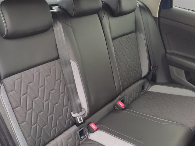 Auto Abo Foto Nummer 6 von 17