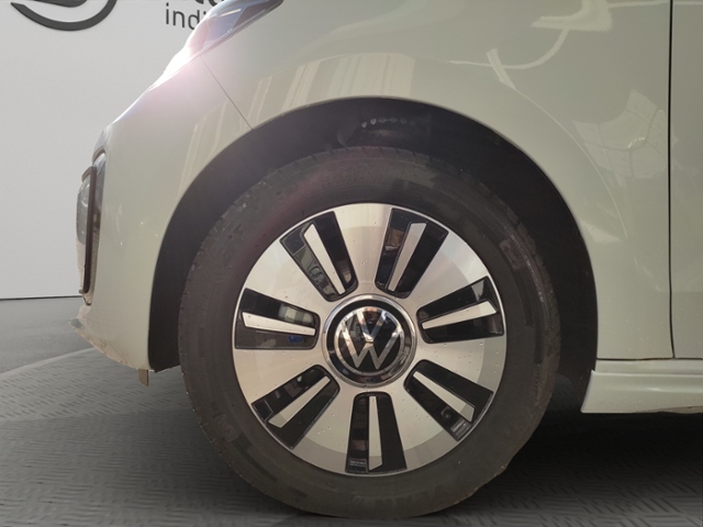 Auto Abo Foto Nummer 10 von 17