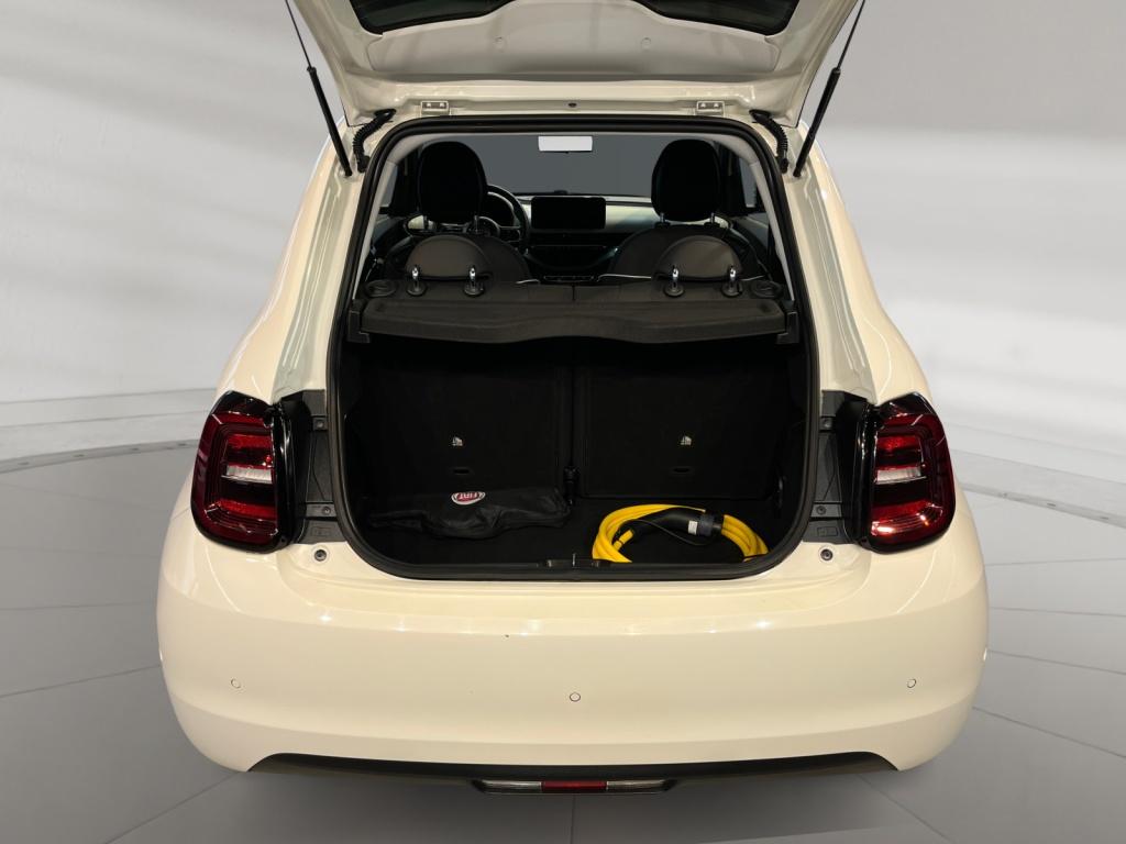 Auto Abo Foto Nummer 18 von 20