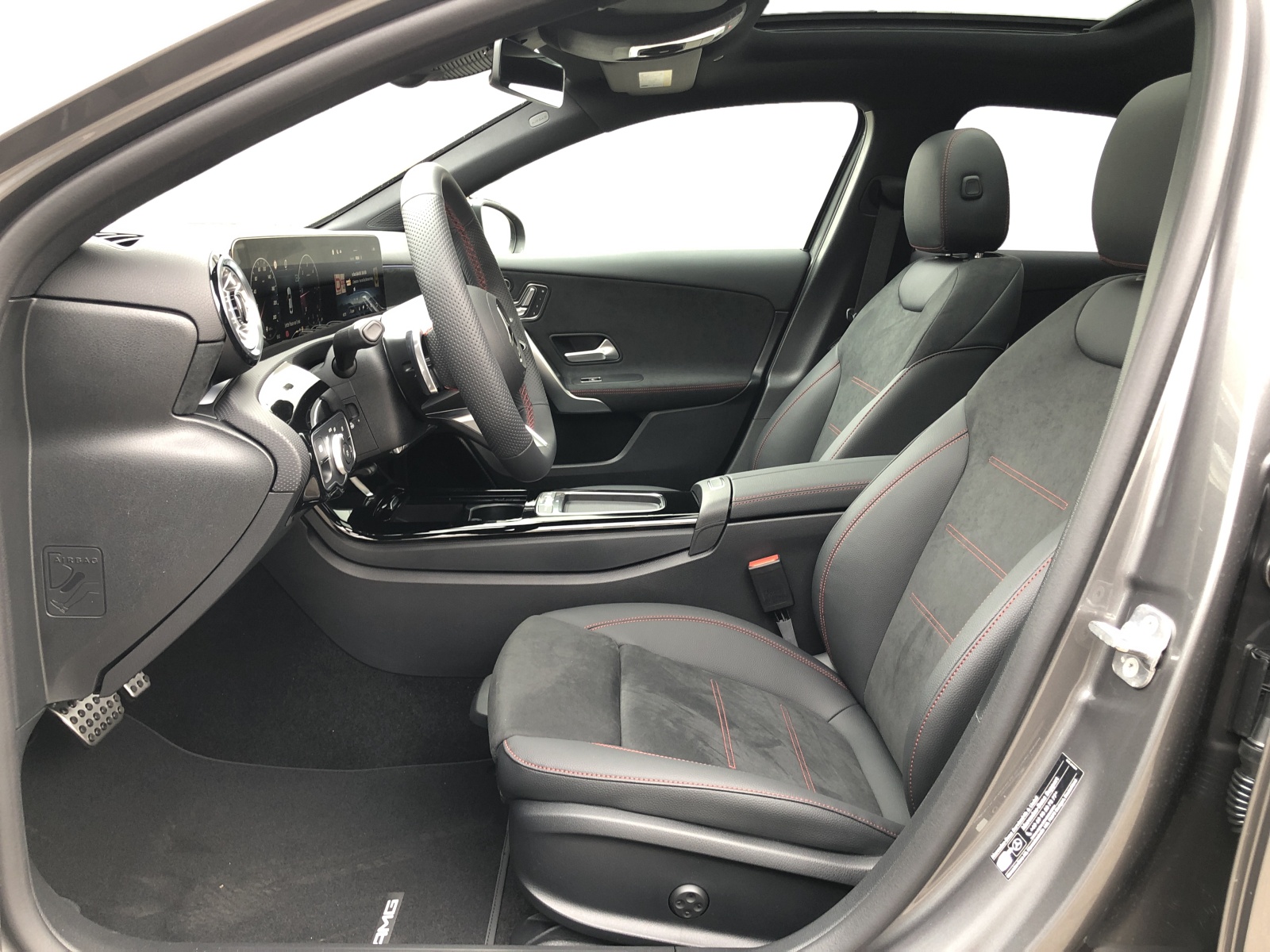 Angebotsdetails Mercedes-Benz A Grau-lack mountaingrau
