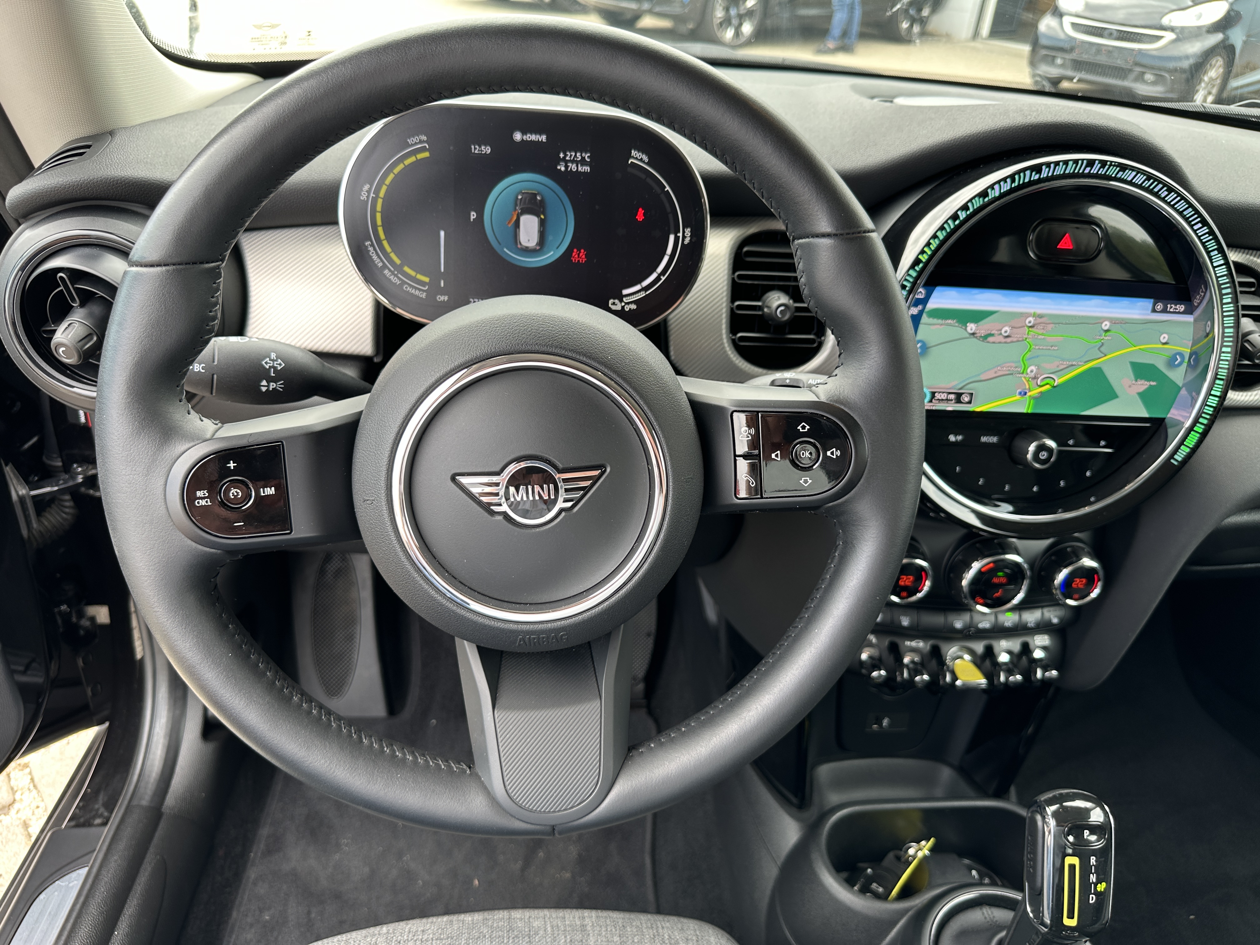 Angebotsdetails Mini Cooper MIDNIGHT BLACK METALLIC