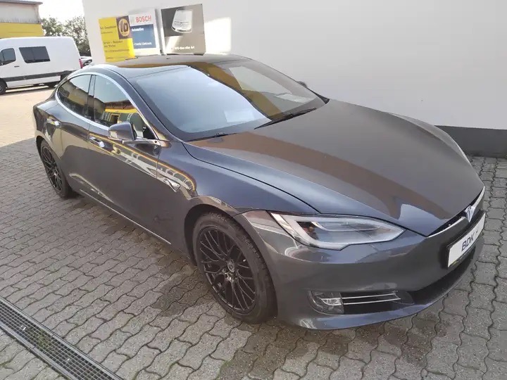 Auto Abo Foto Nummer 3 von 12