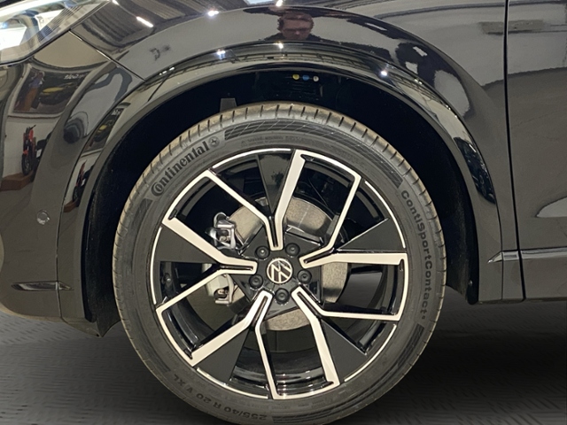 Angebotsdetails Volkswagen Tiguan Schwarz (Grenadillschwarz Metallic)